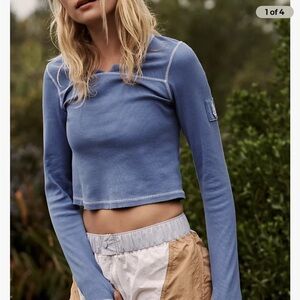 Chic Blue Long Sleeve Crop Top